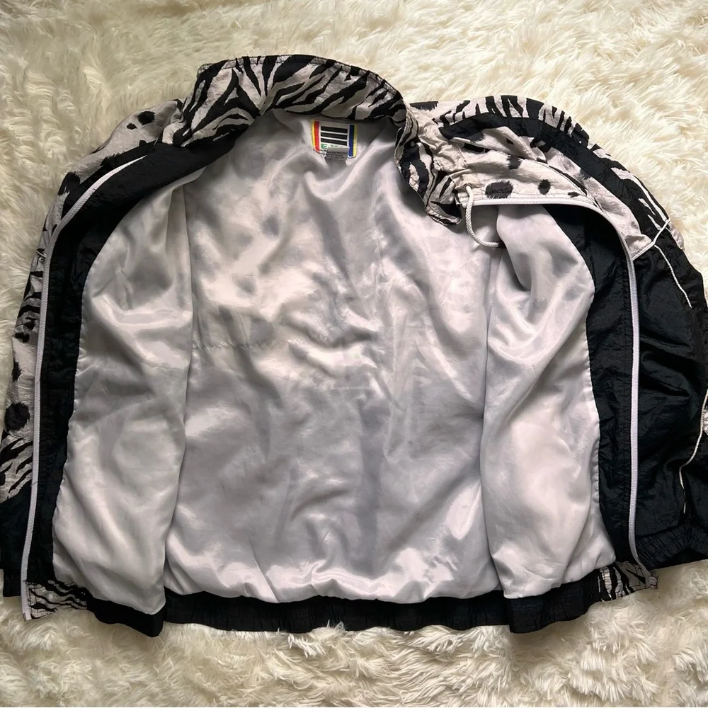 Vintage 80’s EVR Black and Grey Animal Print Windbreaker Jacket